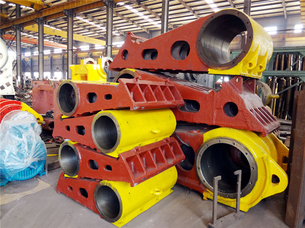 Jaw crusher motorized jaw body